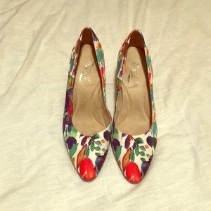 Floral Print Pumps